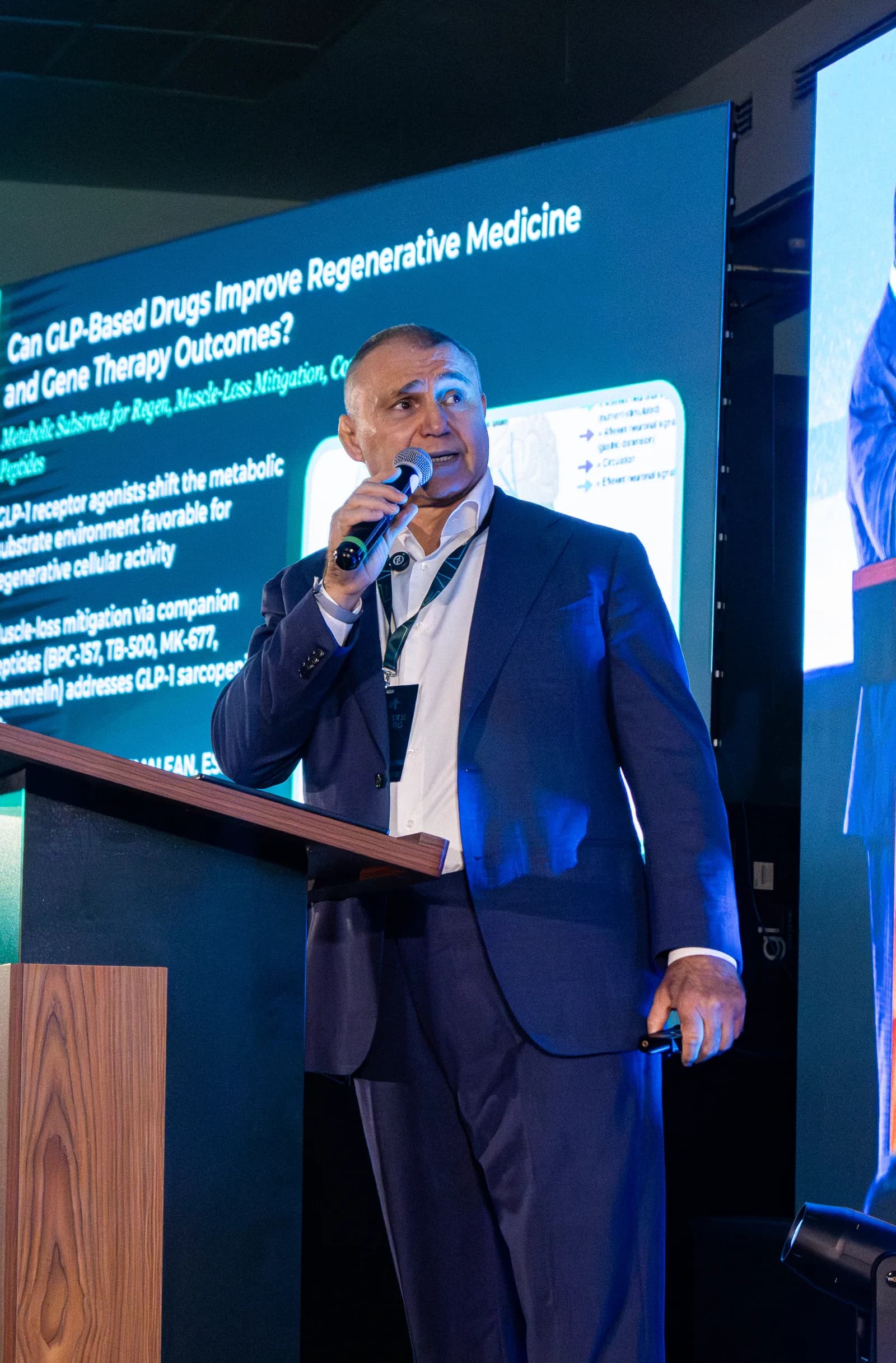 Alexander Grinberg, MD, speaking at a medical conference